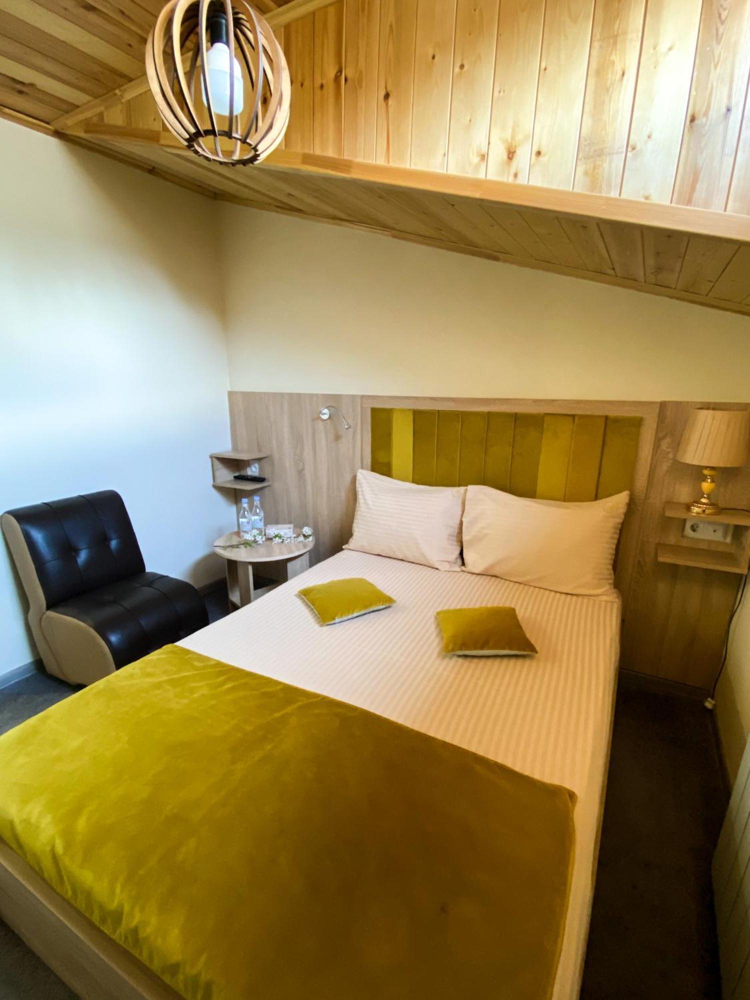 Alex Hotel Yerevan Ruang foto