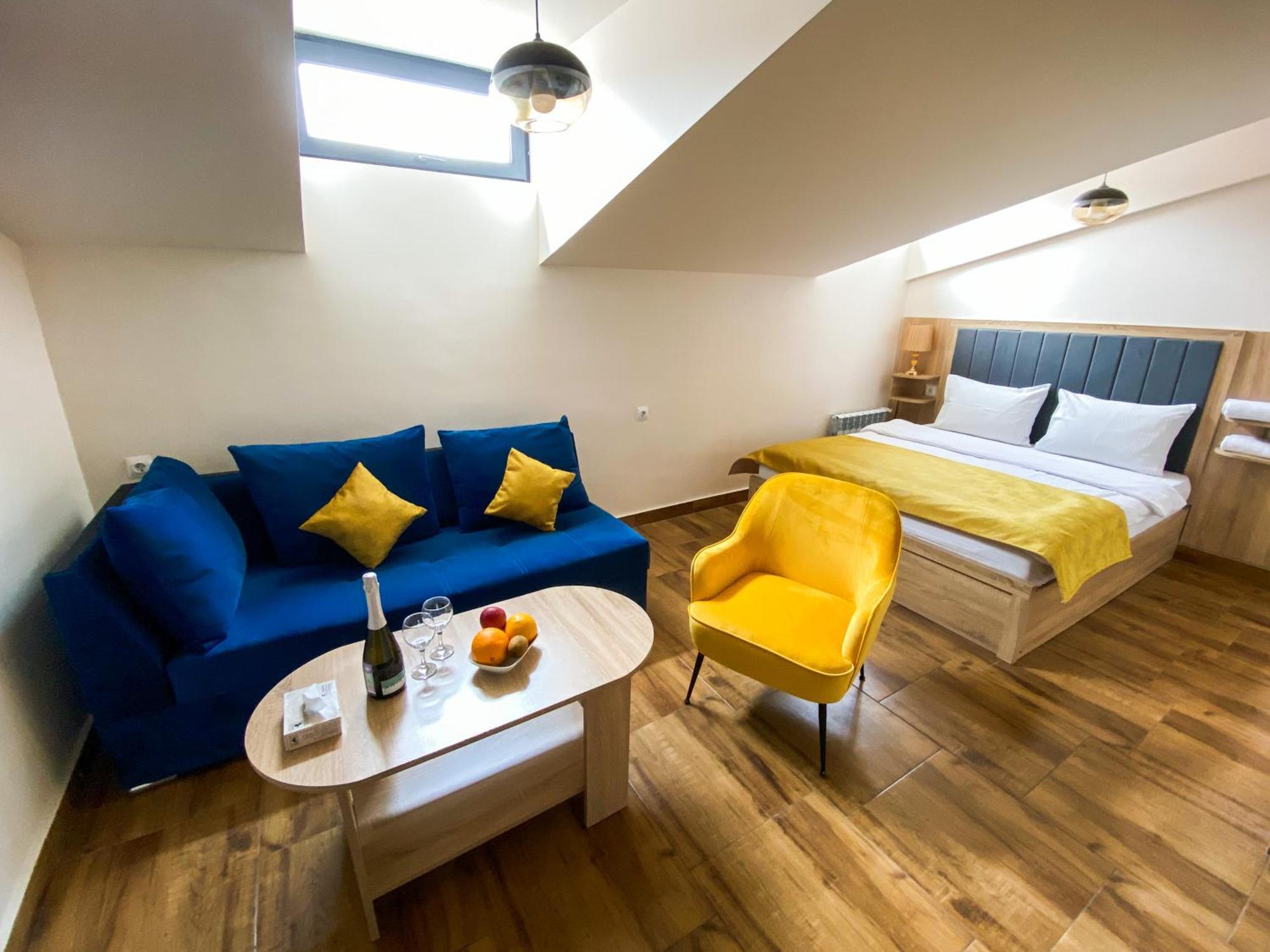 Alex Hotel Yerevan Ruang foto