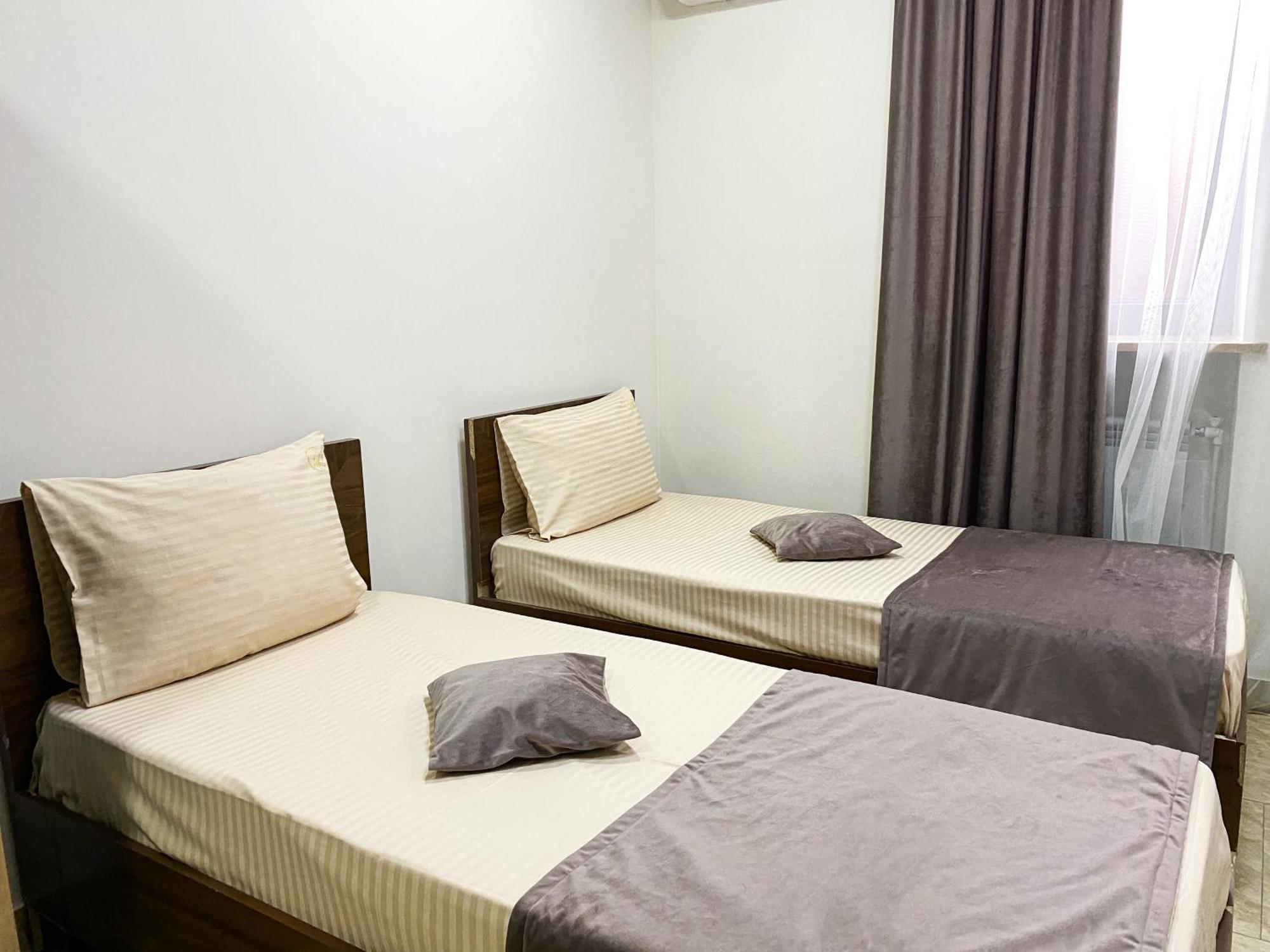 Alex Hotel Yerevan Ruang foto