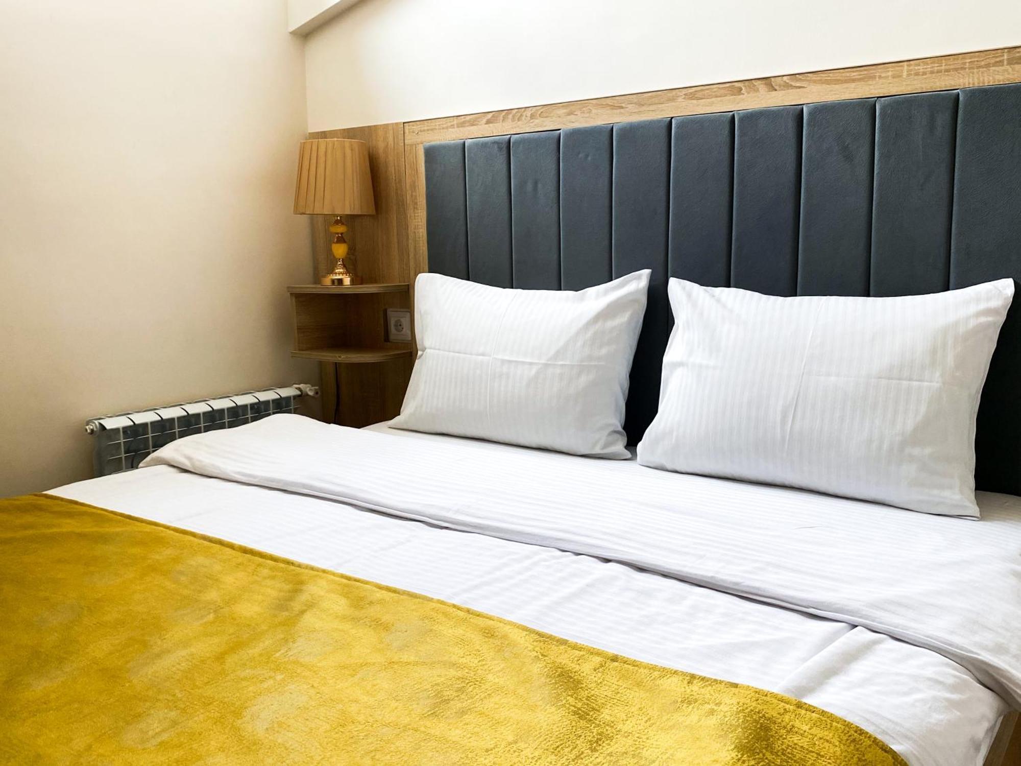 Alex Hotel Yerevan Ruang foto