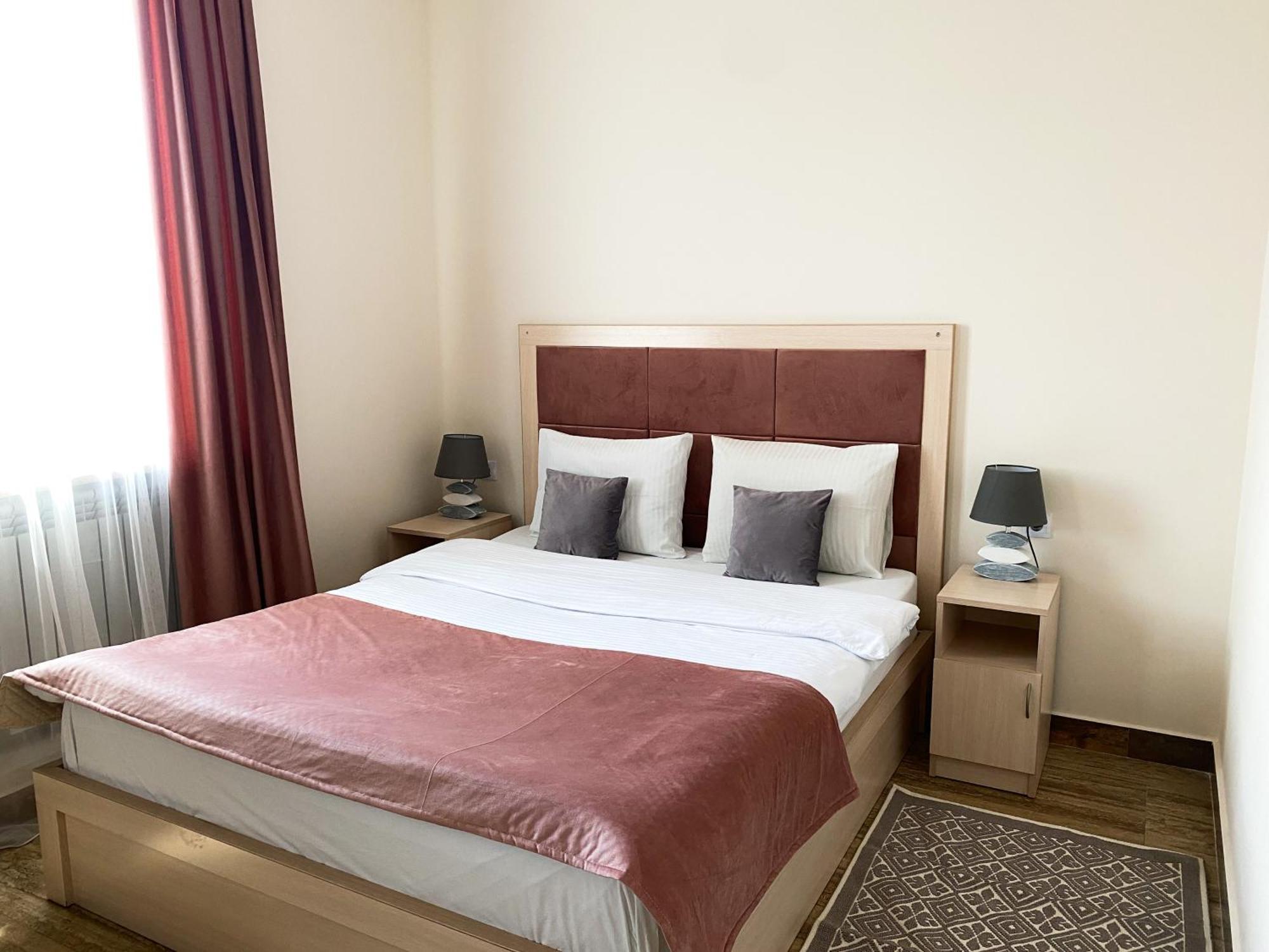 Alex Hotel Yerevan Ruang foto
